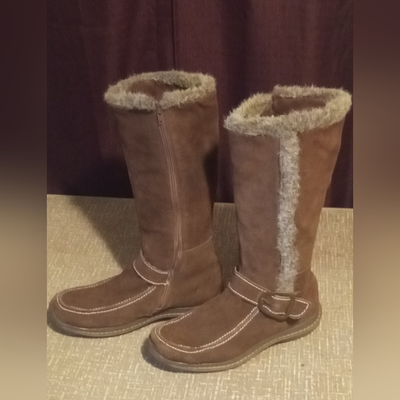 Women's Apres Boots Size 11 Very Comfortable Brand New Without Tag - Picture 1 of 7